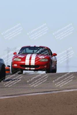 media/Oct-26-2025-CalClub SCCA (Sun) [[8ce1e69566]]/Group 5/Grapevine/